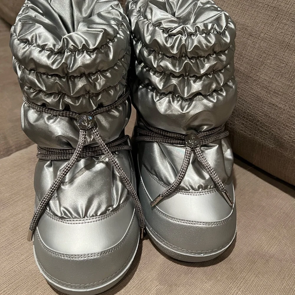 Jimmy Choo Yuzi Boots - Picture 5 of 7